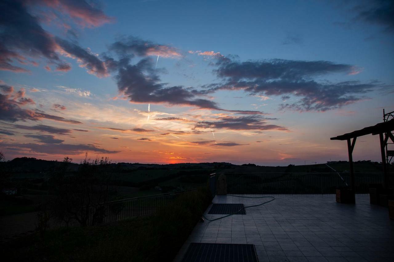 Agriturismo Vallelunga Анкона Экстерьер фото